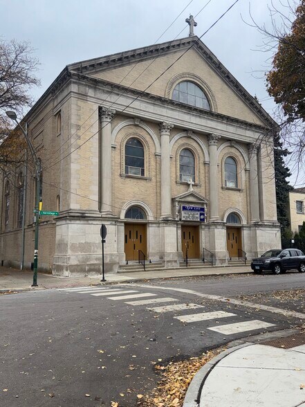 More Photos Of 5001 S Hermitage Ave, Chicago Religious Facility For Sale