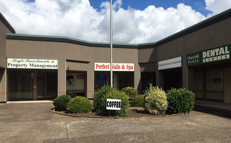 Primary Photo Of 2101 Bailey Hill Rd, Eugene Restaurant For Lease