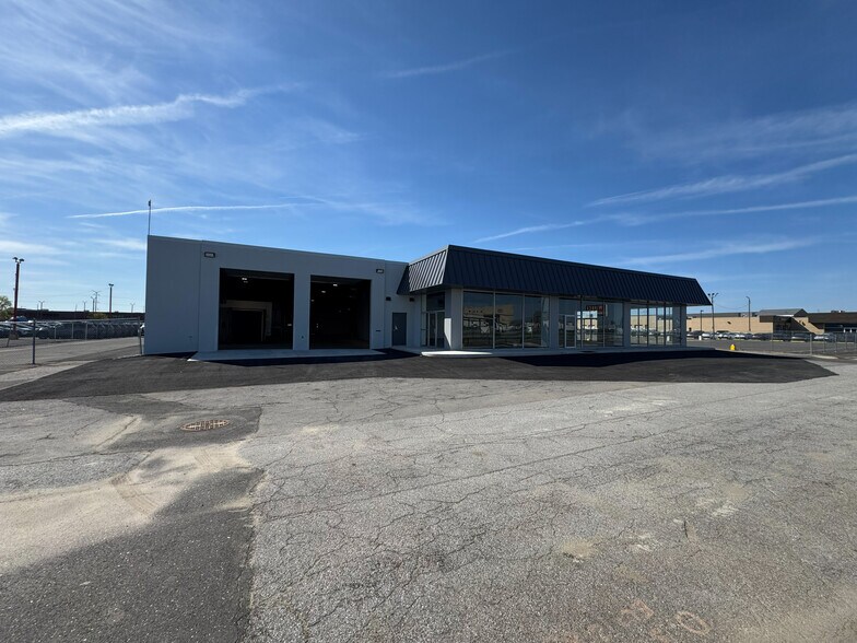 More Photos Of 6717 Essington Ave, Philadelphia Warehouse For Lease