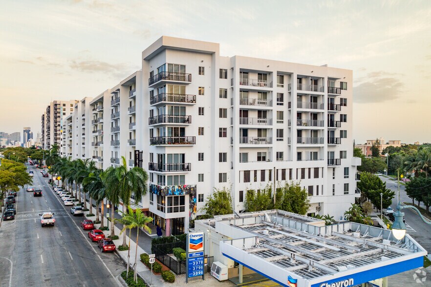 More Photos Of 2100 SW 8th St, Miami Apartments For Lease