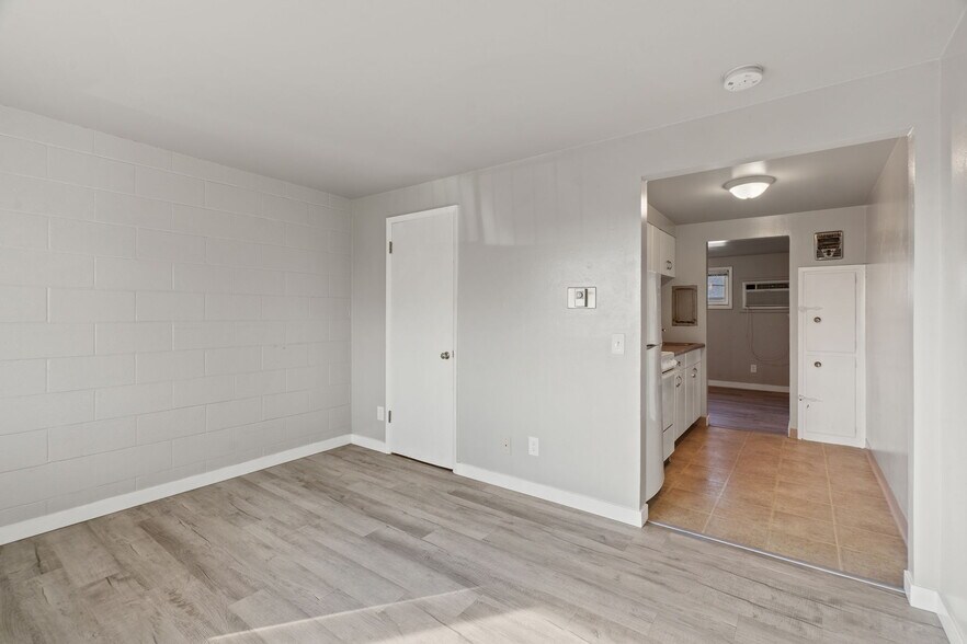 More Photos Of 547-557 E Fairview Ave, Spokane Apartments For Sale