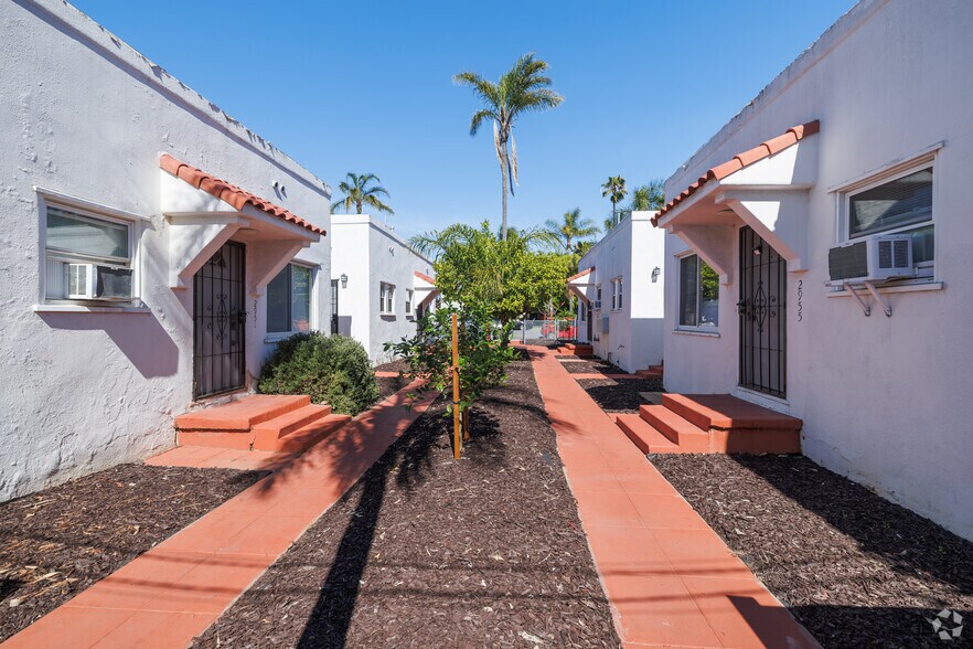 More Photos Of 2949-2957 Kalmia St, San Diego Apartments For Sale