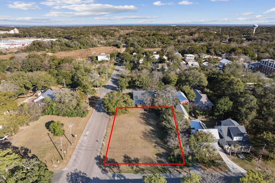 More Photos Of 332 N 3rd St, Fernandina Beach Land For Sale