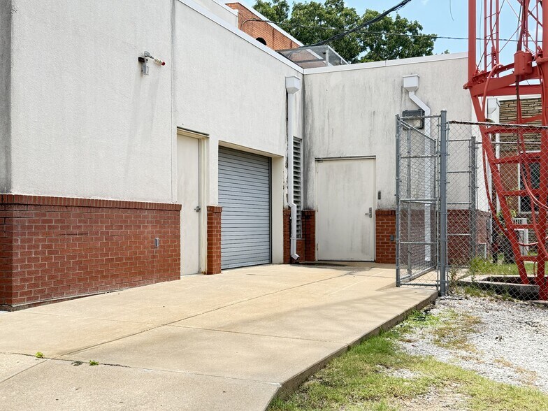 More Photos Of 3333 S 29th W Ave, Tulsa Office For Sale
