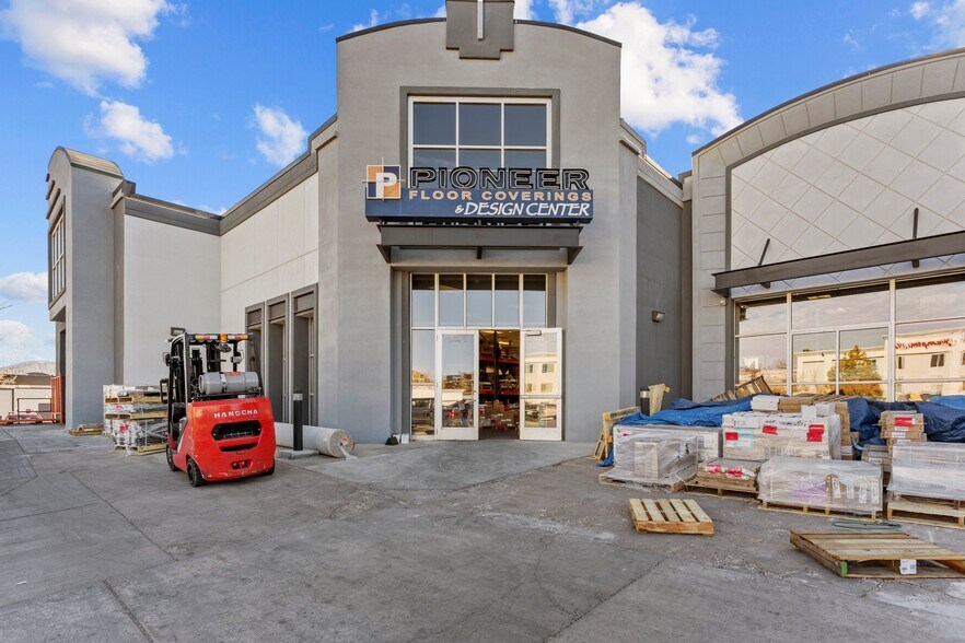 More Photos Of 1166 S Sage Dr, Cedar City Storefront For Sale