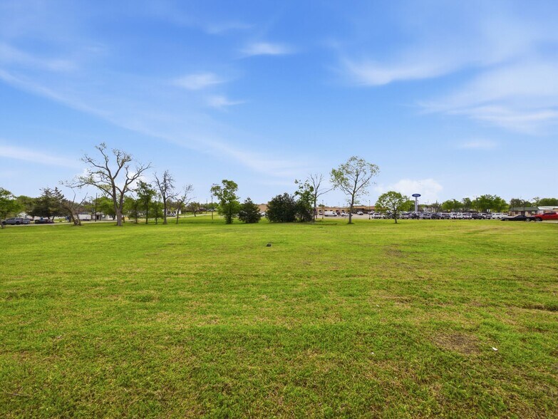 More Photos Of TBD TBD Mulberry Street, Kaufman Land For Sale