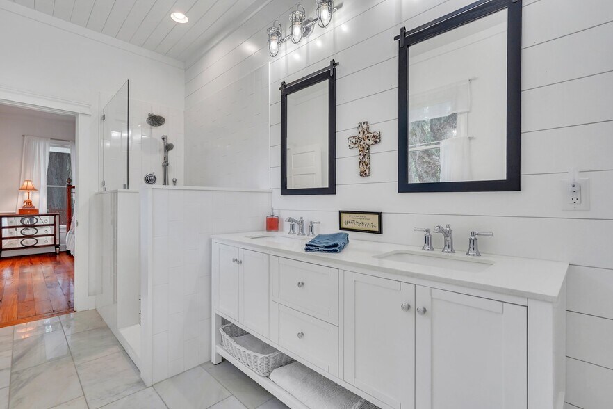 More Photos Of 1871 GA Highway 99, Brunswick Specialty For Sale