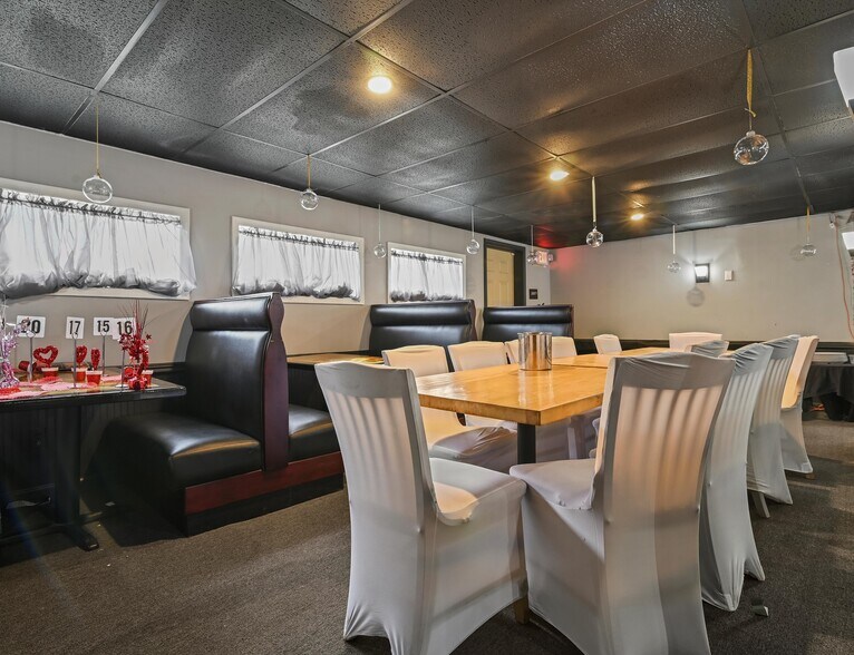 More Photos Of 2080 Milford Rd, East Stroudsburg Restaurant For Lease