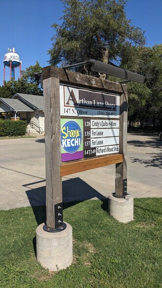 More Photos Of 137 Oliver, Kechi General Retail For Lease