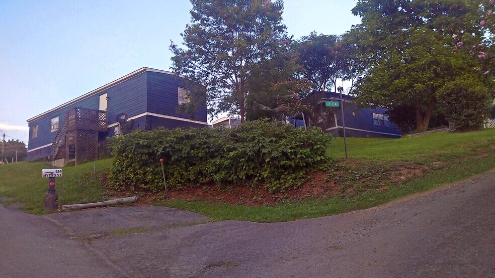 More Photos Of 222 Myers St, Hancock Manufactured Housing Mobile Home Park For Sale