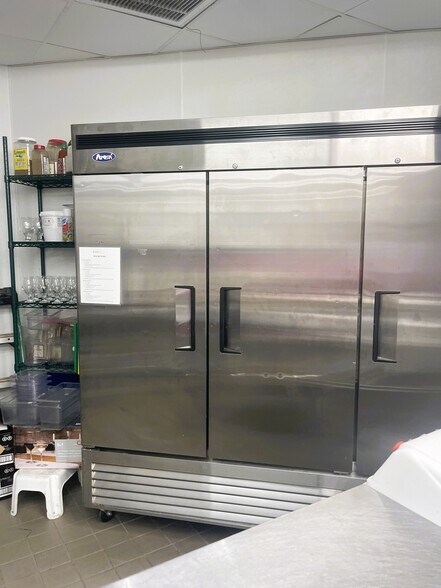 More Photos Of 3627 Perkins Rd, Baton Rouge Restaurant For Lease