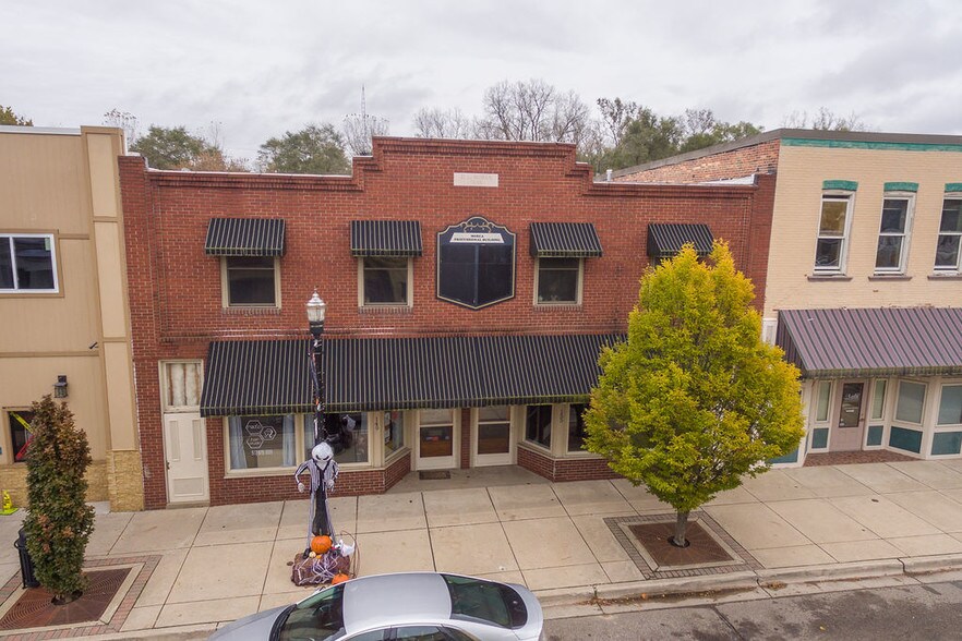 More Photos Of 149-155 S Main St, Leslie Storefront Retail Residential For Sale