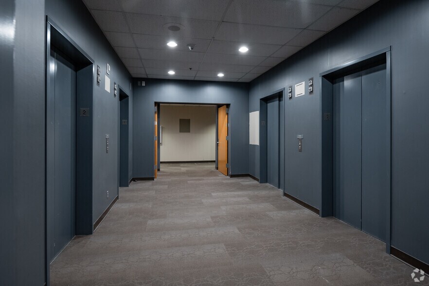 More Photos Of 1601 Lind Ave SW, Renton Office For Sale