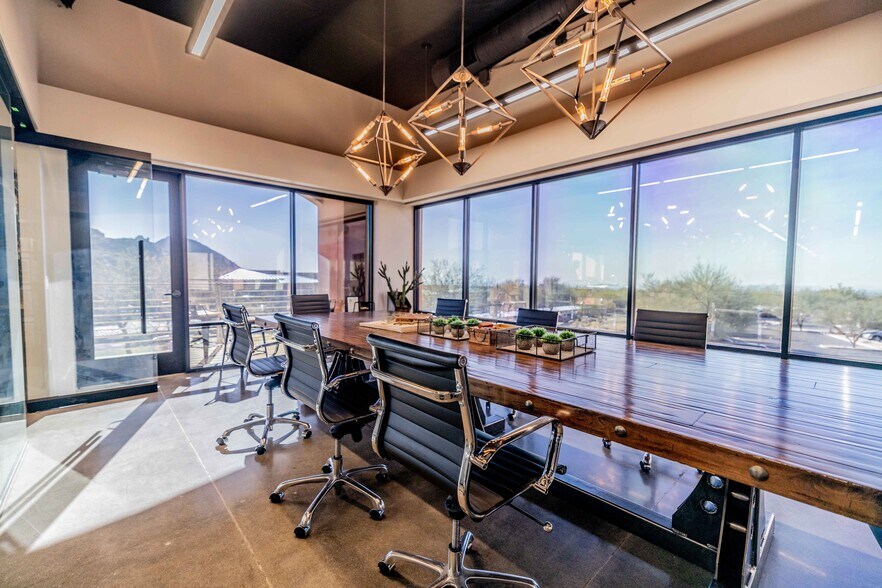 More Photos Of 10045 E Dynamite Blvd, Scottsdale Office For Sale