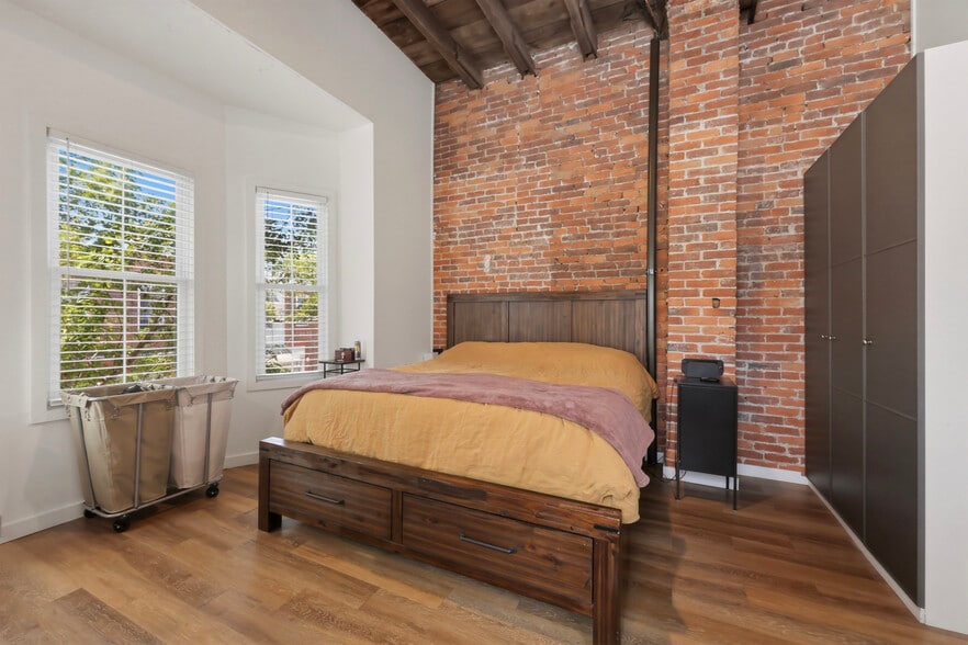 More Photos Of 1515 Mckean St, Philadelphia Storefront Retail Residential For Sale