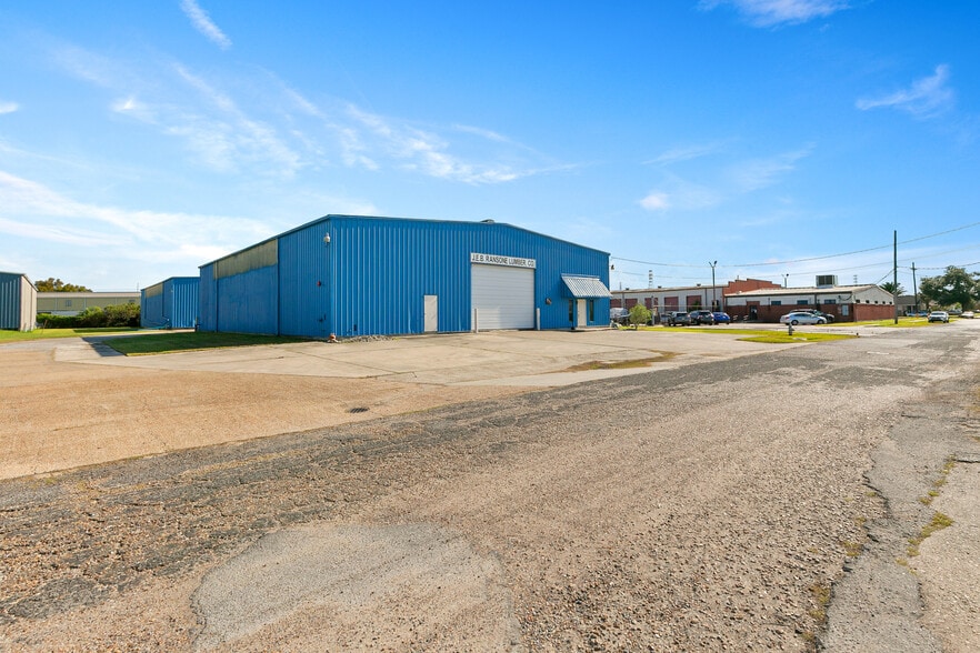 More Photos Of 533 Coolidge St, New Orleans Warehouse For Sale