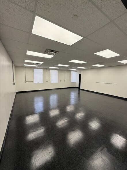 More Photos Of 1515 W 2200 S, Salt Lake City Light Distribution For Sale