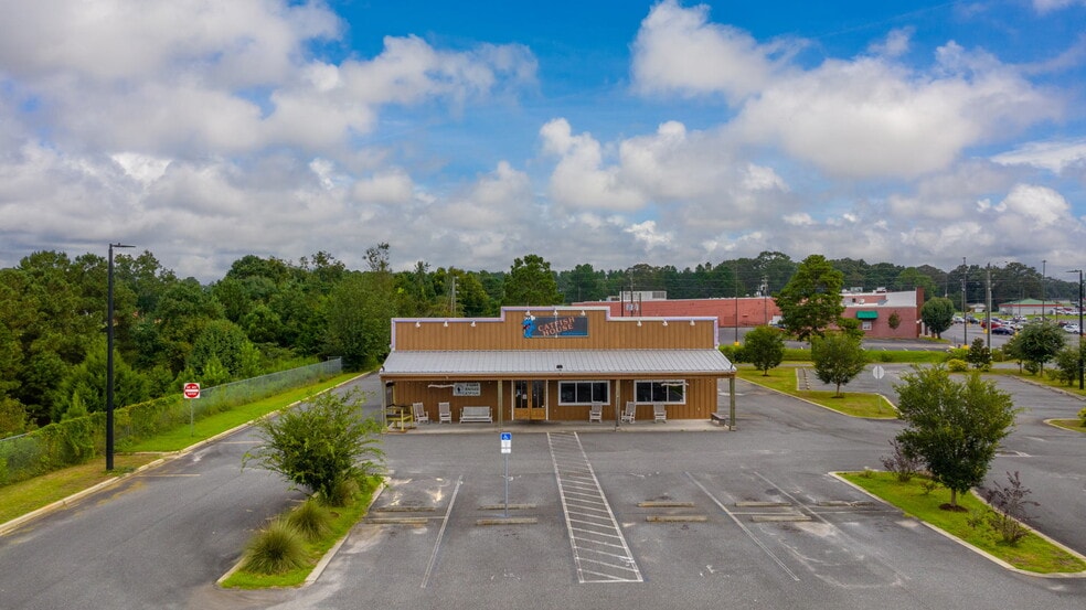 More Photos Of 1296 N Ferdon Blvd, Crestview Restaurant For Sale