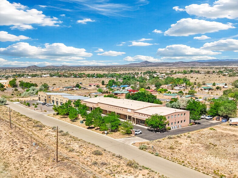 More Photos Of 11 Plaza La Prensa Rd, Santa Fe Warehouse For Sale