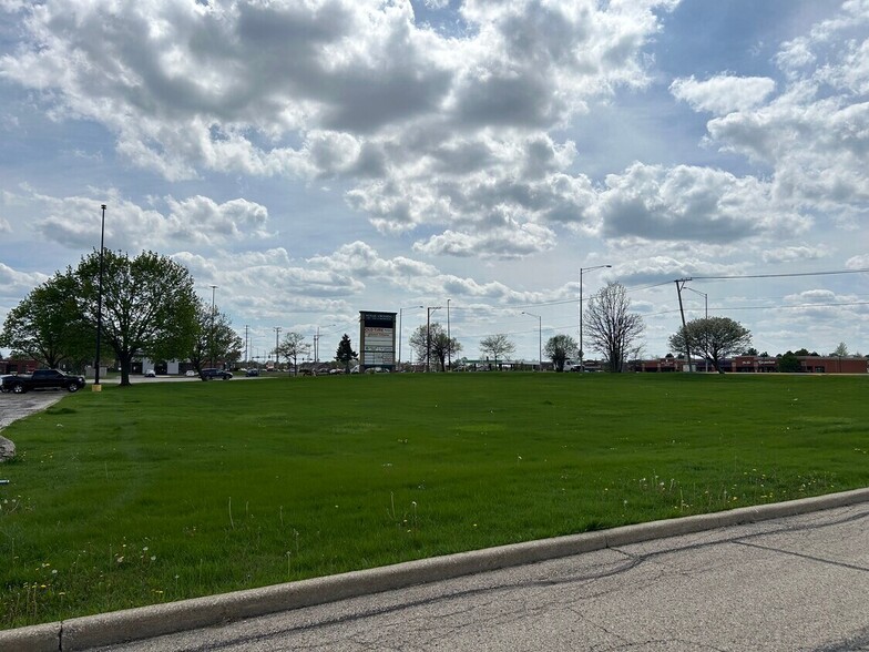 More Photos Of NEC Route 64, West Chicago Land For Sale