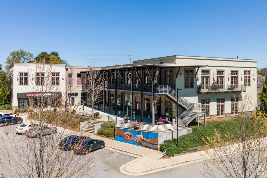 Primary Photo Of 2011 Bolton Rd, Atlanta Storefront Retail Office For Lease