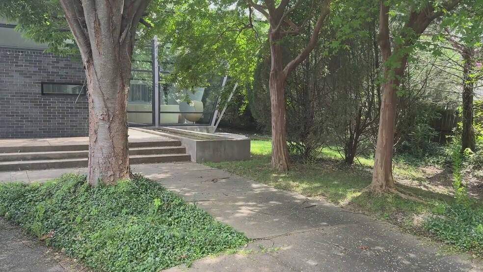 Primary Photo Of 2671 Appling Rd, Memphis Medical For Lease