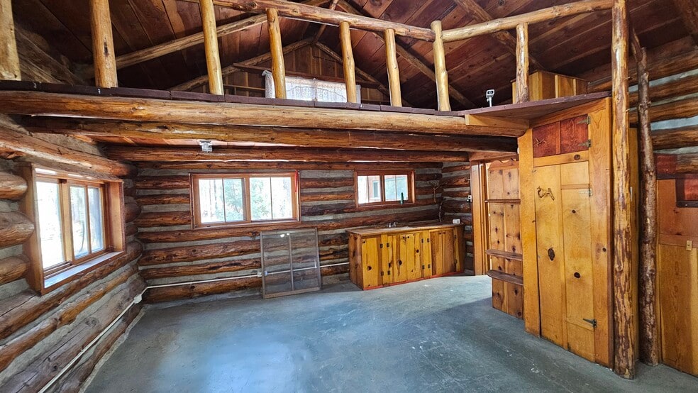 More Photos Of 182 White Mountain blvd, Lakeside General Retail For Sale