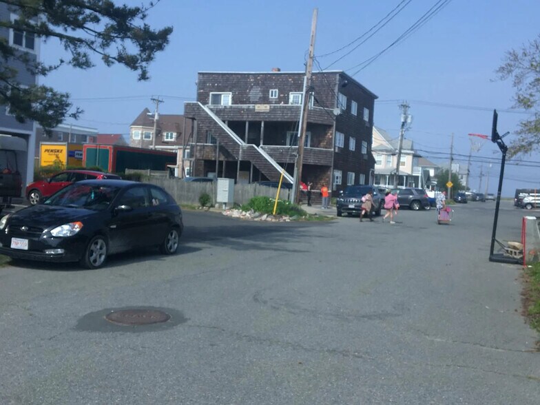 More Photos Of 825 Nantasket Ave, Hull Apartments For Sale