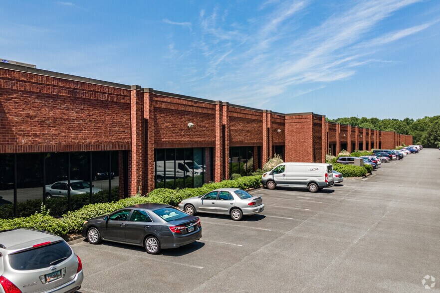 Primary Photo Of 1165 Allgood Rd, Marietta Distribution For Lease