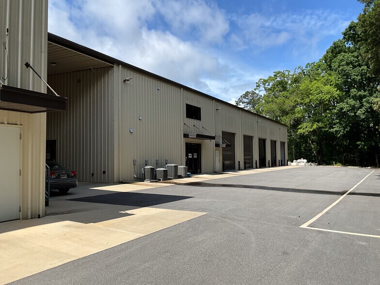 More Photos Of 804 Harmony Rd, Eatonton Showroom For Sale