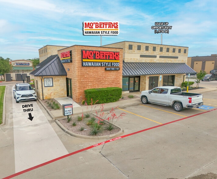 Primary Photo Of 1858 Precinct Line Rd, Hurst Restaurant For Sale