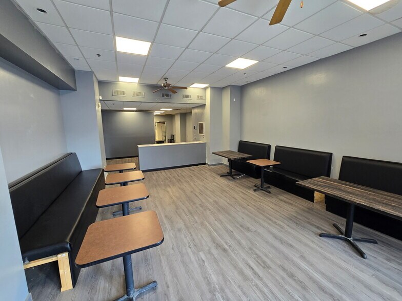 More Photos Of 10 Park Pl S, Atlanta Office For Sale