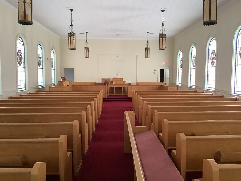 More Photos Of 605 Clarksbury Church Rd, Thomasville Religious Facility For Sale