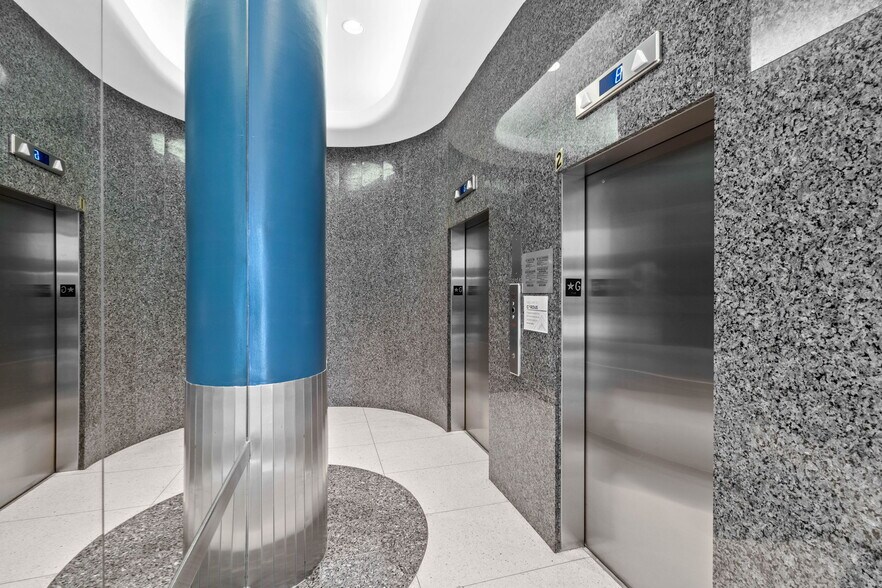 More Photos Of 41-45 Rideau St, Ottawa Office For Lease