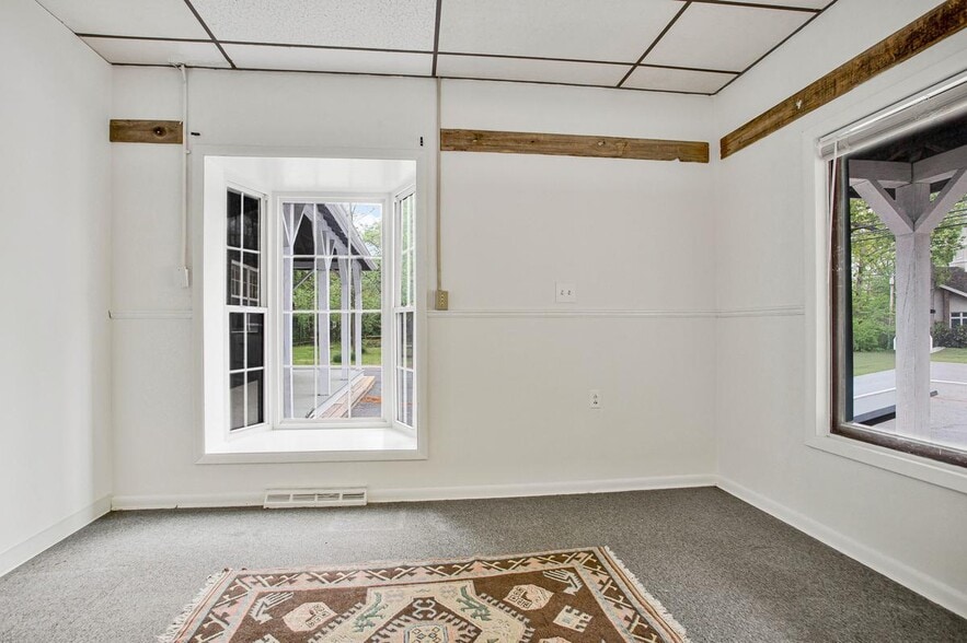 More Photos Of 6285 Shady Side Rd, Shady Side General Retail For Sale