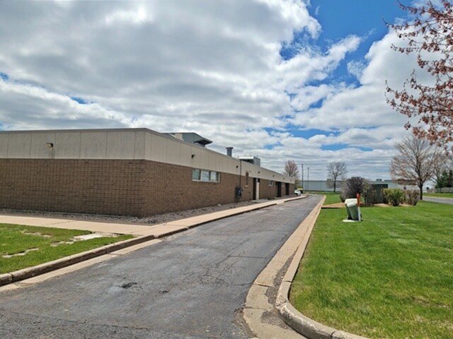 More Photos Of 123 Northridge St, Marshfield Medical For Sale