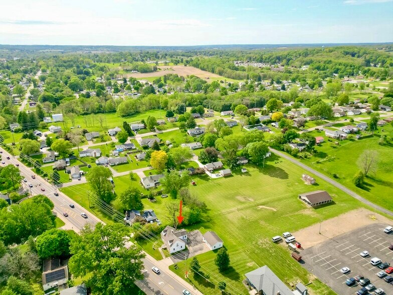 More Photos Of 719 Coshocton Ave, Mount Vernon Office For Sale