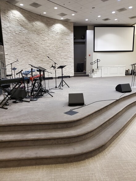 More Photos Of 4700 E Walnut Ave, Orange Religious Facility For Sale