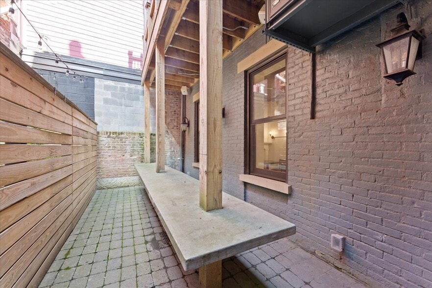 More Photos Of 1500 Race St, Cincinnati Apartments For Lease