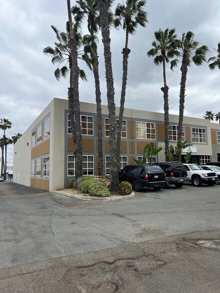 More Photos Of 3025 Beyer Blvd, San Diego Warehouse For Lease