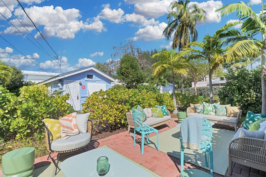 More Photos Of 243 61st St, Marathon Hotel For Sale