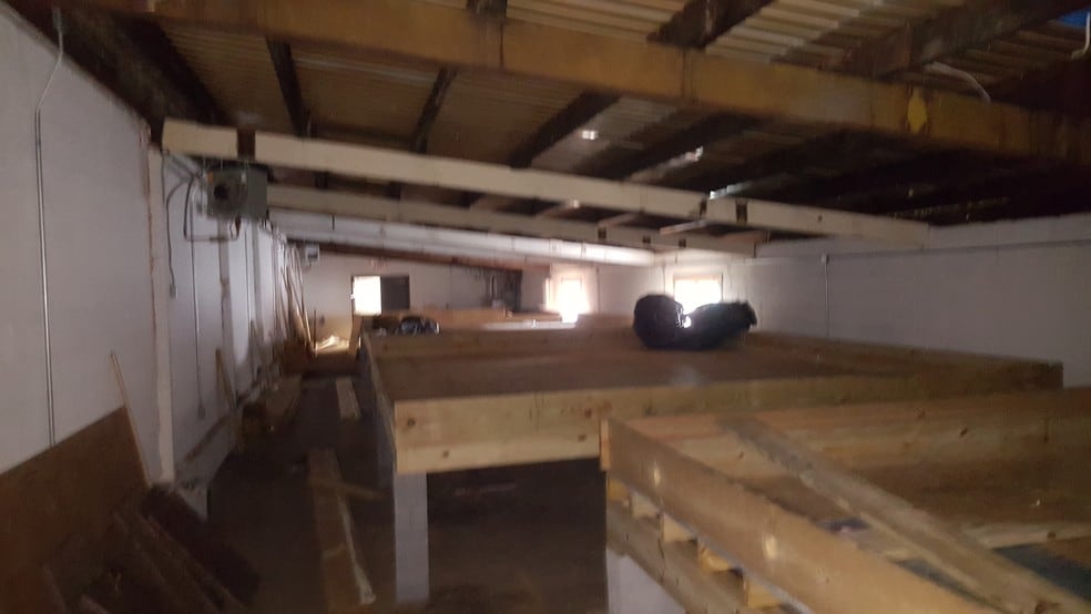 More Photos Of 12 Union St, Modena Warehouse For Lease