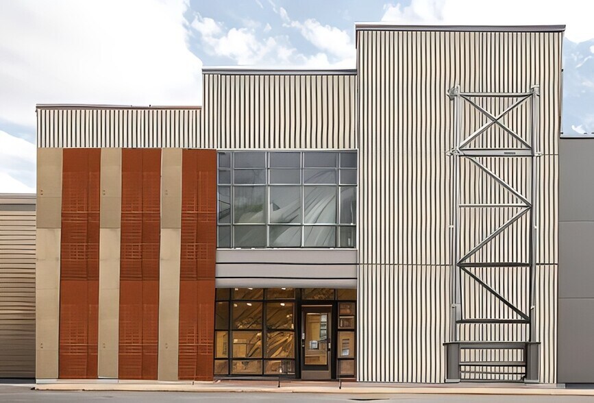 More Photos Of 1225 N Meridian St, Indianapolis Light Manufacturing For Lease