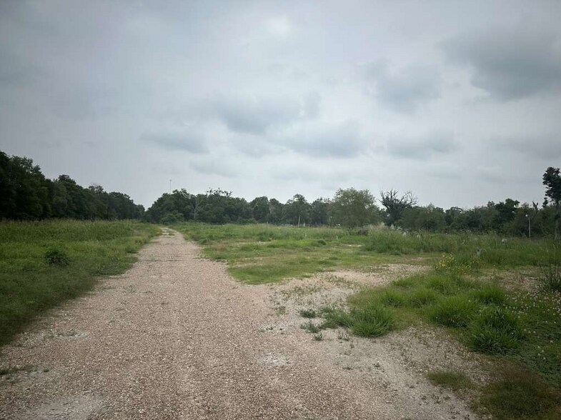 More Photos Of 7079 FM 1459 Rd, Sweeny Trailer Camper Park For Sale