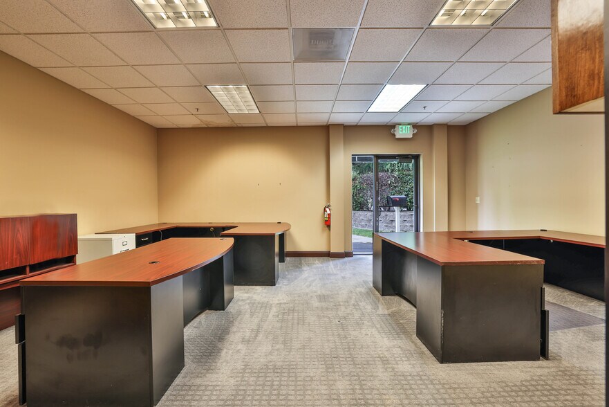 More Photos Of 1160 Mountain View Alviso Rd, Sunnyvale Office For Lease