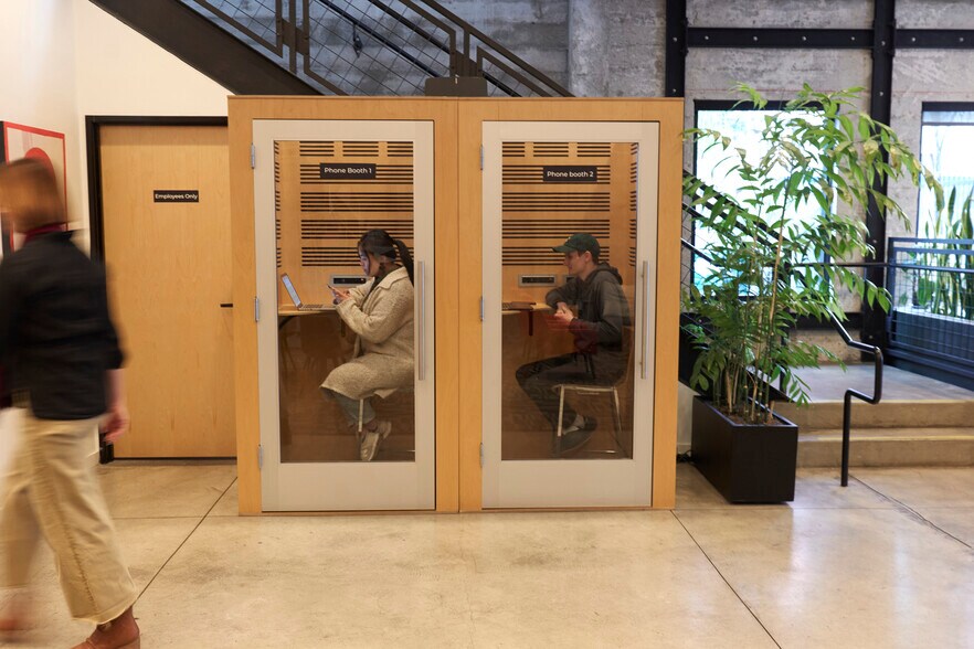 More Photos Of 1528 Webster St, Oakland Office For Lease