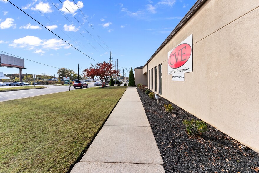 More Photos Of 636 Industrial Blvd, Gainesville Warehouse For Sale