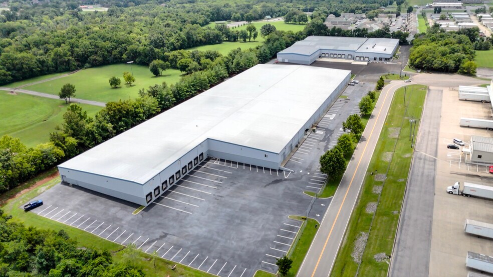 Primary Photo Of 802 Swan Dr, Smyrna Warehouse For Lease