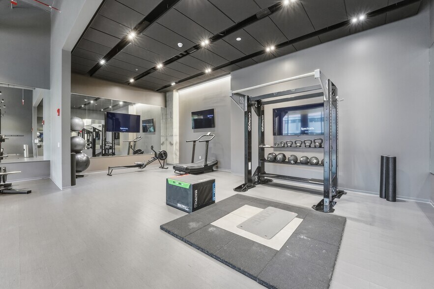 More Photos Of 555 S Mangum St, Durham Office For Lease