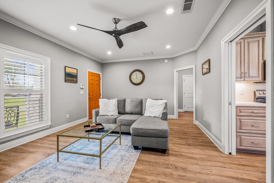 More Photos Of 10351 Chemstrand Rd, Pensacola Office For Sale